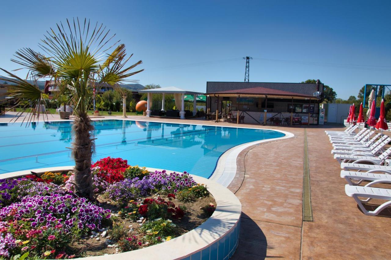 Balneo And Spa Complex Mineral Yagoda Εξωτερικό φωτογραφία
